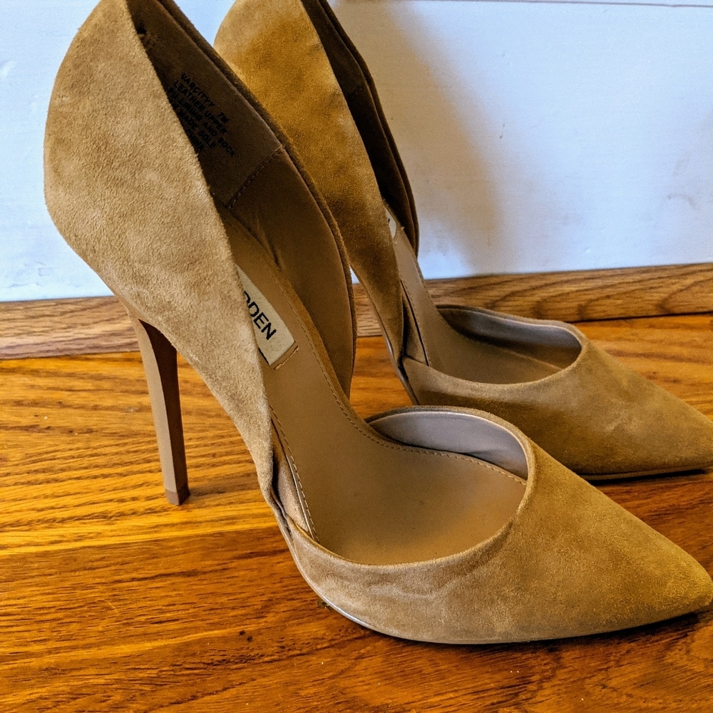 Steve Madden Varcityy Camel Suede